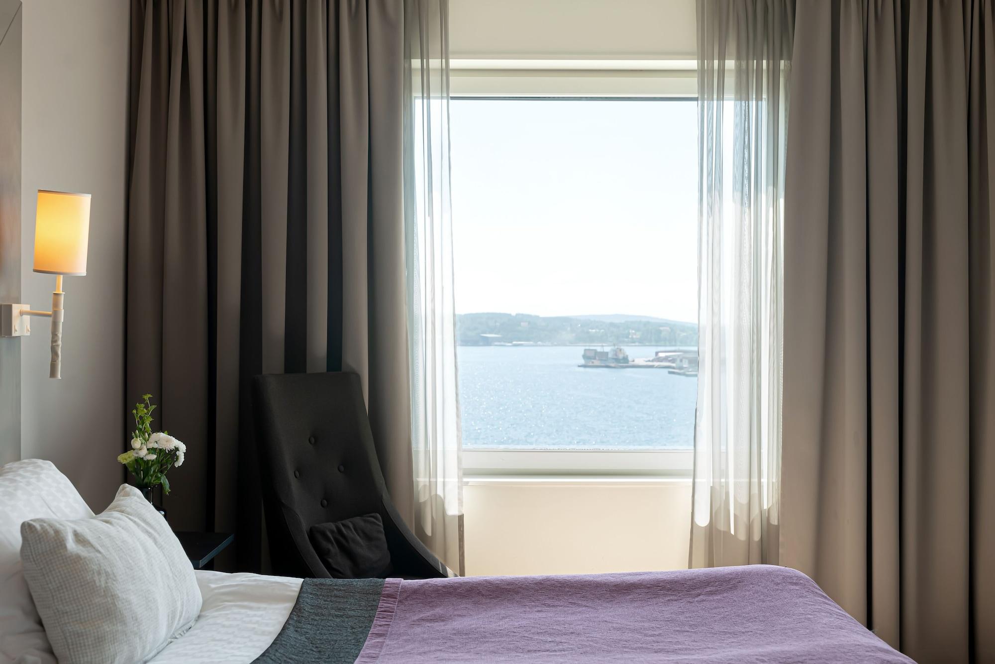 Elite Plaza Oernskoeldsvik Hotel Exterior photo