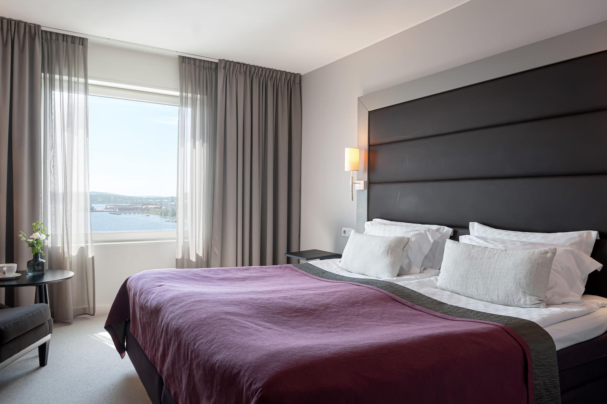 Elite Plaza Oernskoeldsvik Hotel Exterior photo