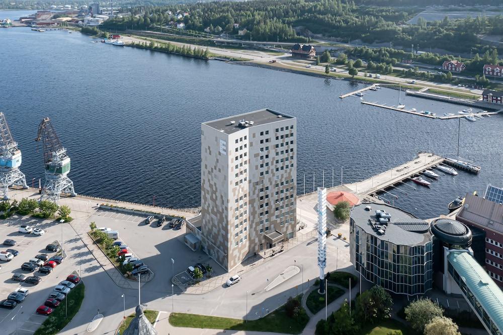 Elite Plaza Oernskoeldsvik Hotel Exterior photo
