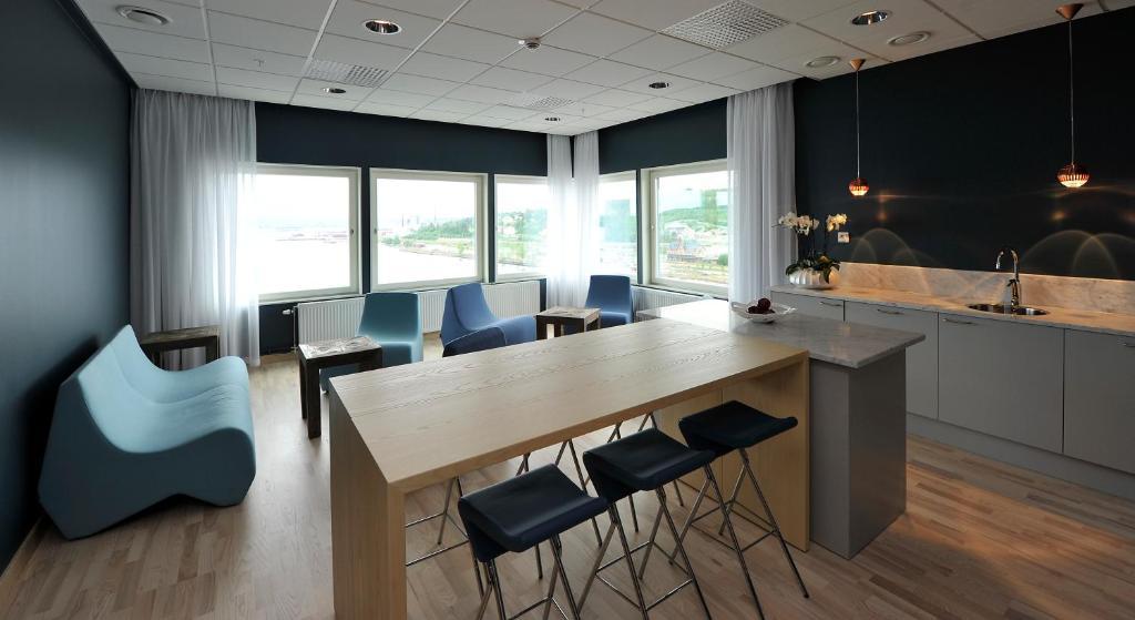 Elite Plaza Oernskoeldsvik Hotel Exterior photo